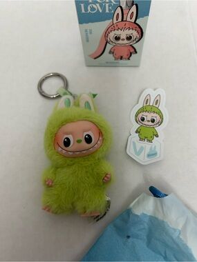 Pop Mart Labubu Pin For Love
Letter V
